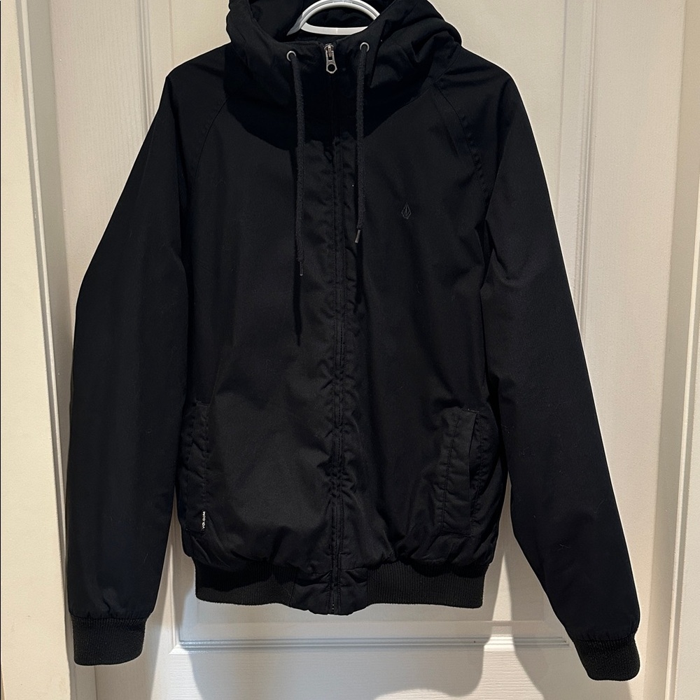 Men’s Volcom jacket. - Picture 4 of 10